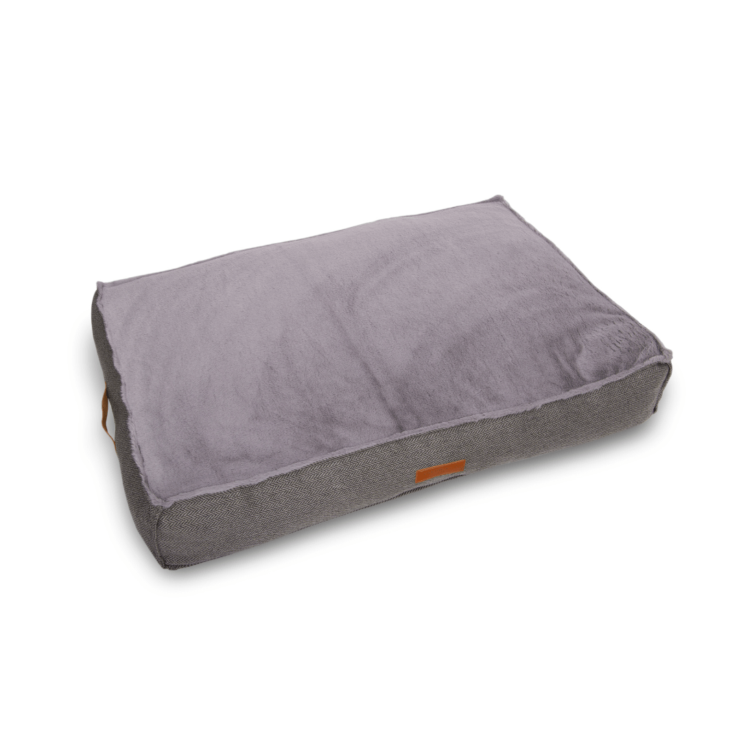 The Balmoral Pillow Bed | House of Terra