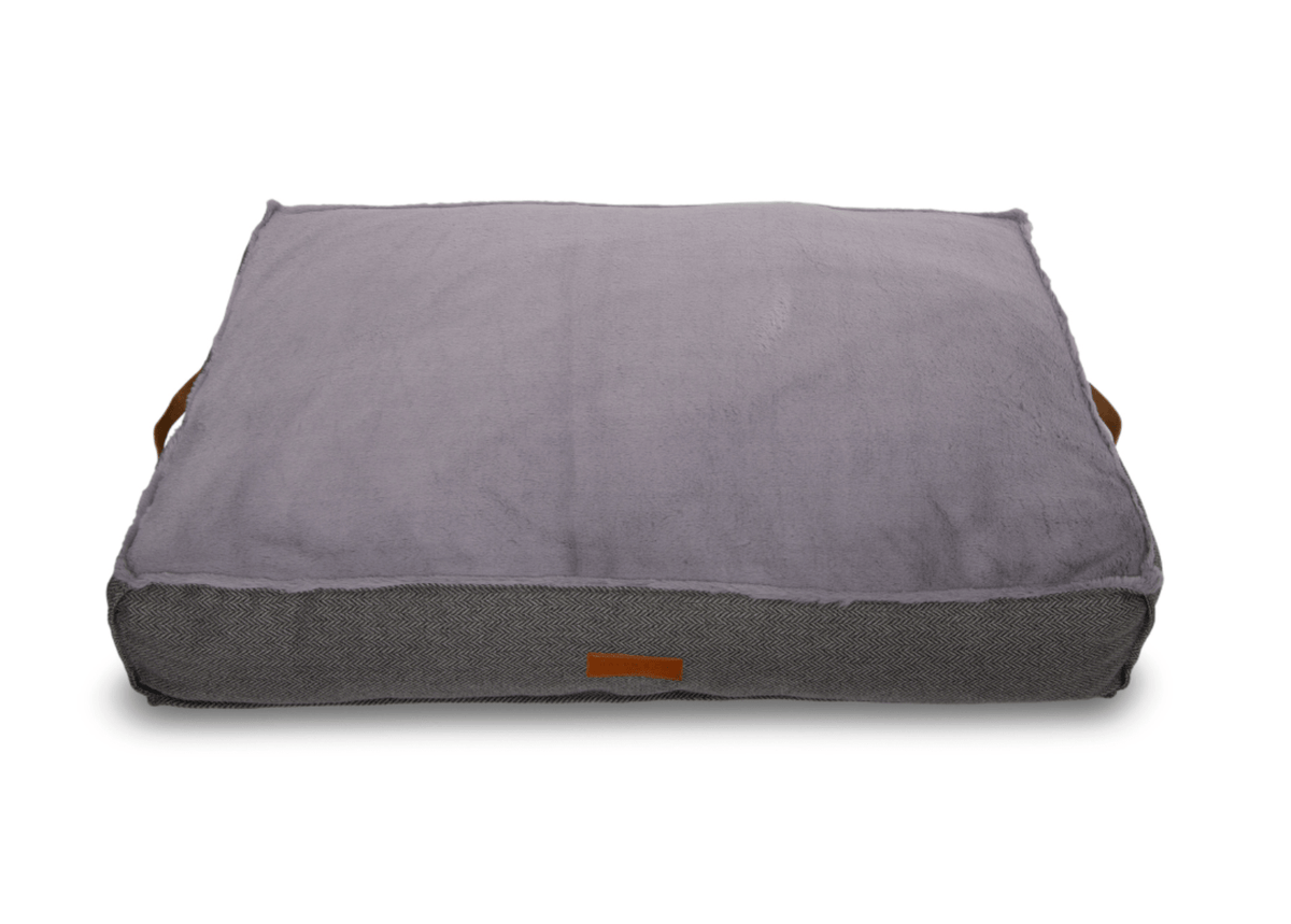 The Balmoral Pillow Bed | House of Terra